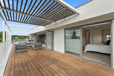 Photo of property in 1 Endymion Place, Half Moon Bay, Auckland, 2012