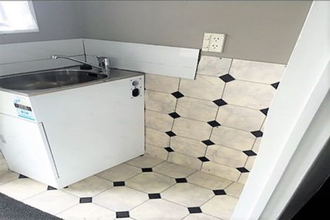 Photo of property in 1/56 Shifnal Drive, Randwick Park, Auckland, 2105