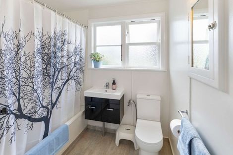 Photo of property in 15 Victory Place, Aramoho, Whanganui, 4500