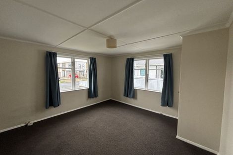Photo of property in 124 Hewer Crescent, Naenae, Lower Hutt, 5011