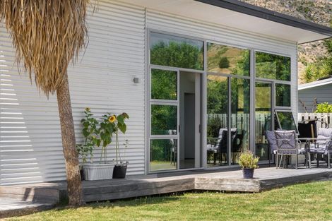 Photo of property in 10 Widgeon Place, Lake Hayes, Queenstown, 9304