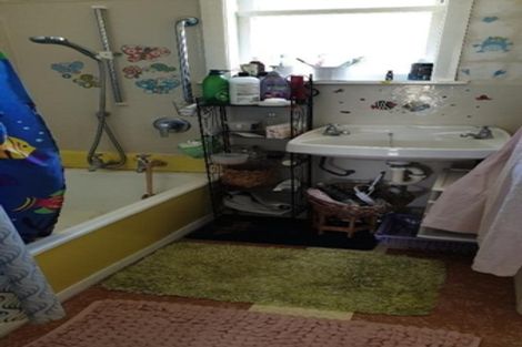 Photo of property in 13 Manchester Street, Patea, 4520