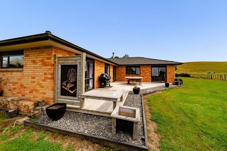 Photo of property in 28 Pourerere Road, Waipawa, 4271