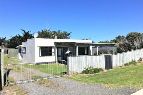 Photo of property in 7 Ruanui Street, Himatangi Beach, Foxton, 4891