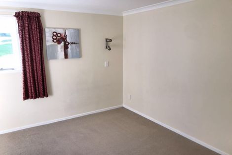 Photo of property in 41 Tiroroa Avenue, Te Atatu South, Auckland, 0610