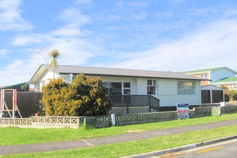 Photo of property in 8 Spur Avenue, Mount Maunganui, 3116