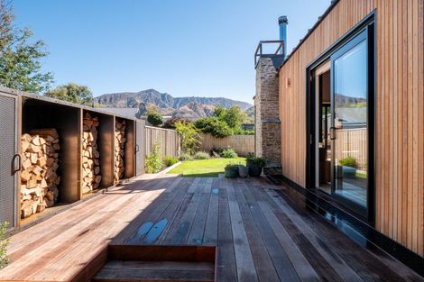 Photo of property in 3 Cornwall Street, Arrowtown, 9302