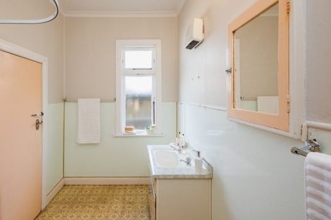 Photo of property in 11 Moore Street, West End, Palmerston North, 4412