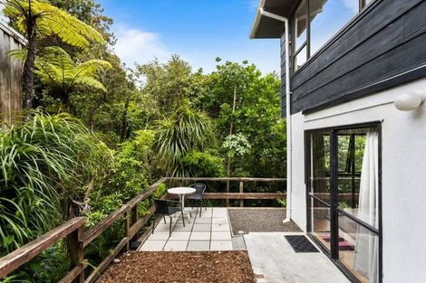 Photo of property in 23 Pluto Place, Beach Haven, Auckland, 0626