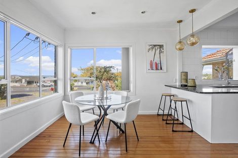 Photo of property in 1/1 Picton Street, Howick, Auckland, 2014