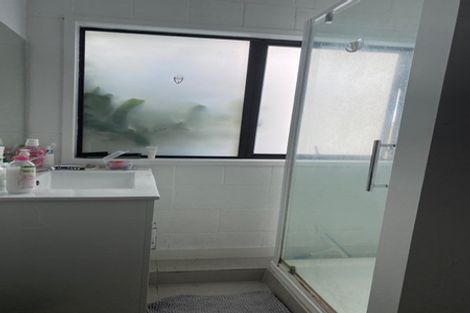 Photo of property in 60 Lynden Avenue, Hillcrest, Auckland, 0627