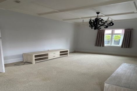 Photo of property in 86 Aroha Avenue, Sandringham, Auckland, 1025