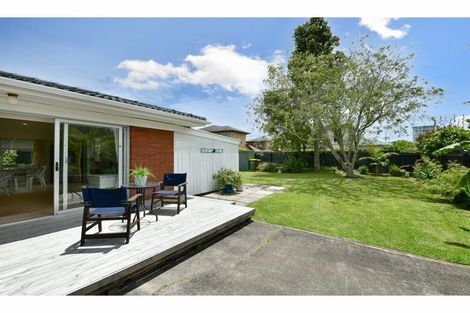 Photo of property in 3/29 Pine Road, Orewa, 0931
