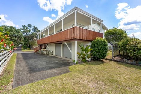 Photo of property in 216 Patuwai Drive, Whangamata, 3620