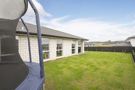 Photo of property in 3 Turpin Road, Riverhead, 0820