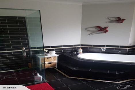 Photo of property in 157e Colwill Road, Massey, Auckland, 0614