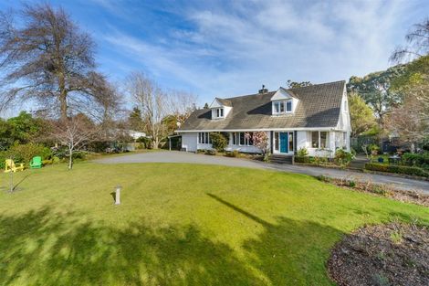 Photo of property in 35 Wanganui Road, Marton, 4710