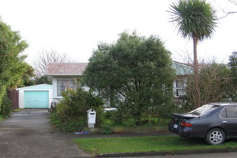 Photo of property in 46 Ruamahanga Crescent, Terrace End, Palmerston North, 4410