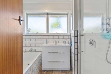 Photo of property in 77 Knighton Road, Hillcrest, Hamilton, 3216