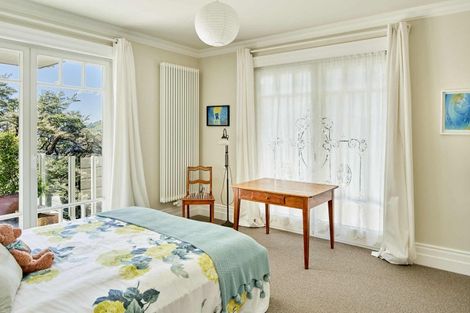 Photo of property in 18 Huia Road, Days Bay, Lower Hutt, 5013