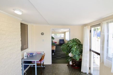 Photo of property in 2 Cambridge Place, Holmes Hill, Oamaru, 9401