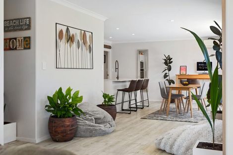 Photo of property in 12 Bill Miller Drive, Papamoa, 3118