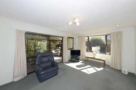 Photo of property in 2/45 Westgrove Avenue, Avonhead, Christchurch, 8042