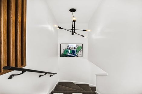 Photo of property in 6 Blacks Road, Greenhithe, Auckland, 0632