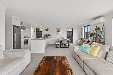 Photo of property in 14 Empire Crescent, Papamoa, 3118