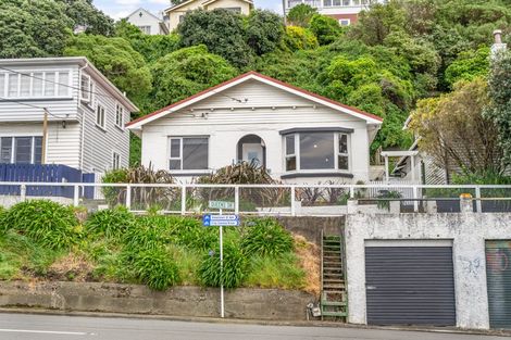 Photo of property in 26 Queens Drive, Kilbirnie, Wellington, 6022