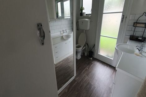 Photo of property in 364b Devon Street East, Strandon, New Plymouth, 4312