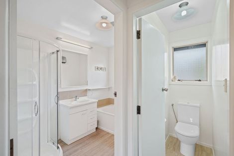 Photo of property in 28 Oldham Crescent, Halswell, Christchurch, 8025