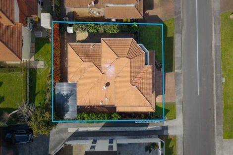 Photo of property in 2/1 Bluefin Way, West Harbour, Auckland, 0618