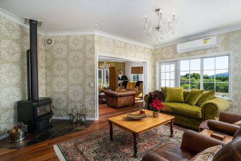 Photo of property in 36 Kaiapo Road, Acacia Bay, Taupo, 3385