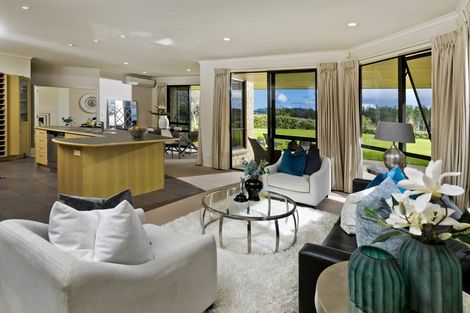 Photo of property in 905 Old North Road, Waimauku, 0882