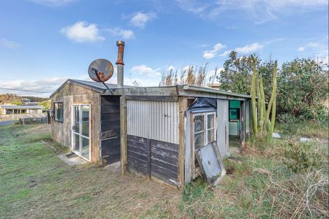 Photo of property in 30 Hunia Terrace, Himatangi Beach, Foxton, 4891