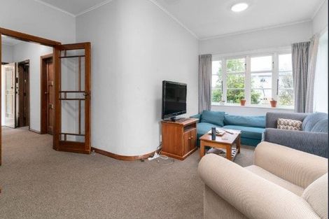 Photo of property in 2 Kawaka Street, Riccarton, Christchurch, 8041