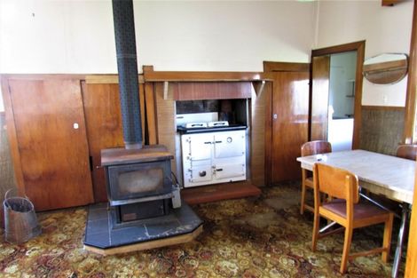 Photo of property in 16 Thompson Street, Greymouth, 7805