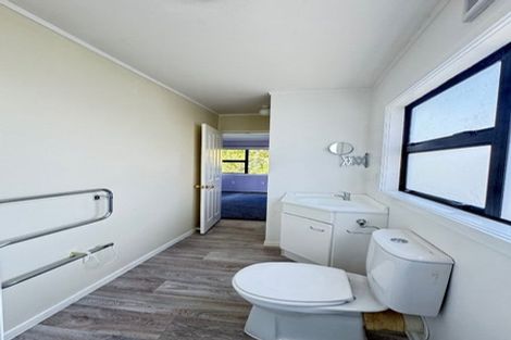 Photo of property in 17a Sea View Terrace, Cockle Bay, Auckland, 2014