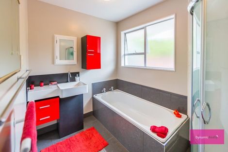 Photo of property in 2 Witbrock Crescent, Burnside, Christchurch, 8053