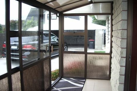 Photo of property in 1/204 Grimseys Road, Redwood, Christchurch, 8051