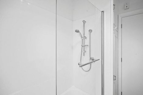 Photo of property in 18 Shands Road, Hornby, Christchurch, 8042