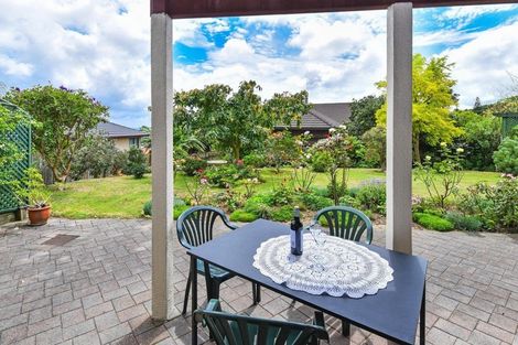 Photo of property in 36 Ewhurst Place, Goodwood Heights, Auckland, 2105