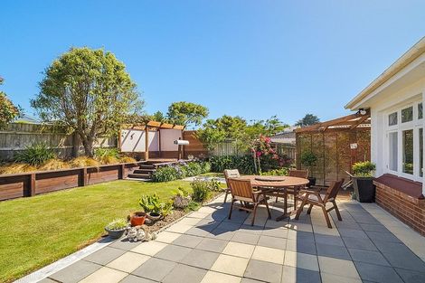 Photo of property in 115 Tomahawk Road, Andersons Bay, Dunedin, 9013