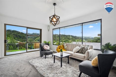 Photo of property in 35 August Street, Stokes Valley, Lower Hutt, 5019