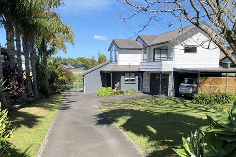 Photo of property in 52 Links View Drive, Omokoroa, 3114