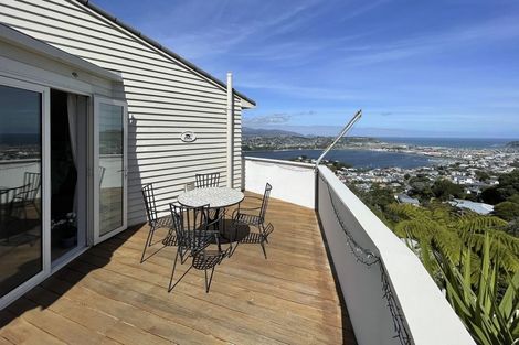 Photo of property in 23 Alexandra Road, Roseneath, Wellington, 6021