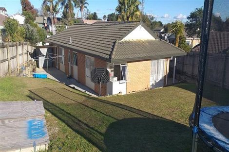 Photo of property in 3 Bernina Place, Weymouth, Auckland, 2103