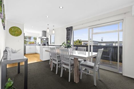 Photo of property in 126 Maire Road, Orewa, 0931