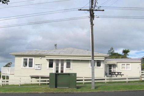 Photo of property in 50 Rosier Road, Glen Eden, Auckland, 0602